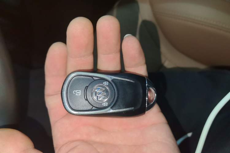 Used Buick GL6 2021 323T Mild Hybrid Connect Luxury Model