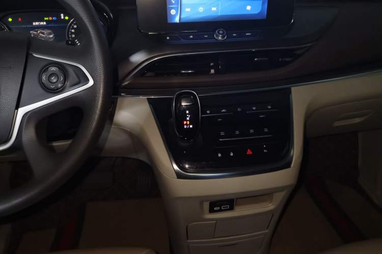 Used Buick GL8 2021 Land Cruiser Executive Class 652T Comfort Model