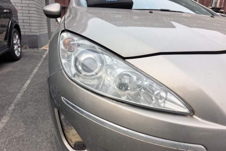 Used Peugeot 408 2011 2.0L Manual Comfort Edition
