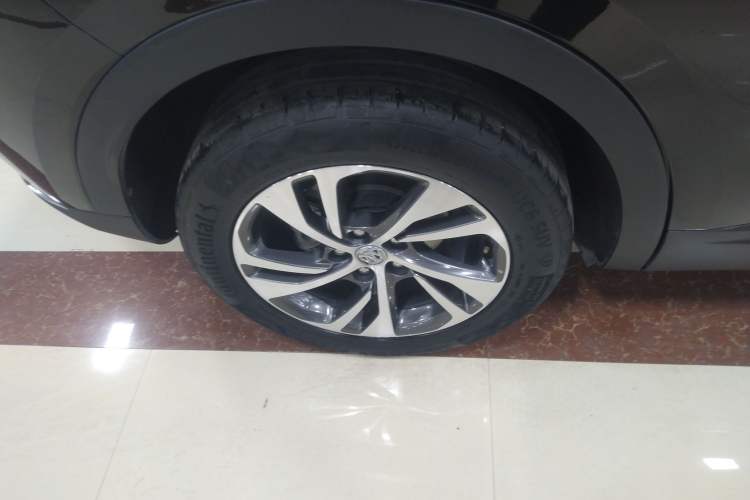 Used Buick Envision 2023 Encore S 552T Two-Wheel Drive Luxury Model
