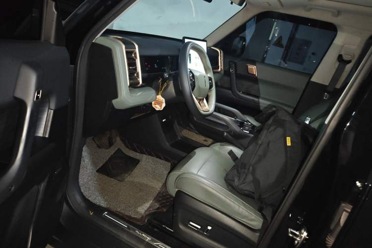 Used iCAR 03 2024 501km Two-Wheel Drive Long-Range Yuechao Edition Interior 3