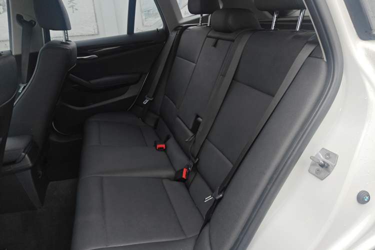 Used BMW X1 2015 sDrive18i Leading Edition