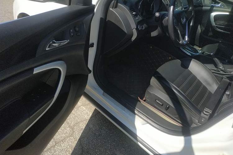 Used Buick Regal 2014 1.6T Fashionable Tech Edition
