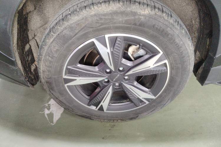 Used JETOUR Dashing 2023 1.5T DCT Starlight Shine Pro Edition Right Rear Wheel Hub