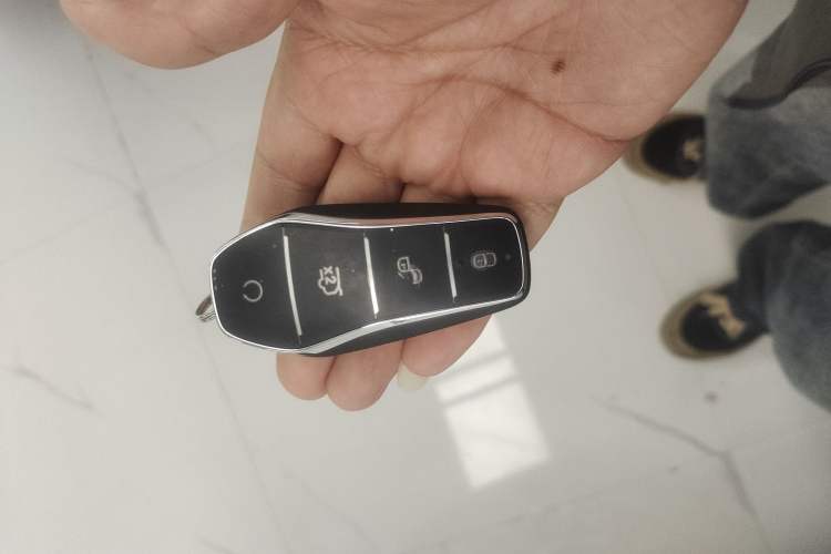 Used BYD Yuan PLUS 2025 Intelligent Driving Version 510 KM Beyond-Grade Edition Vehicle Key