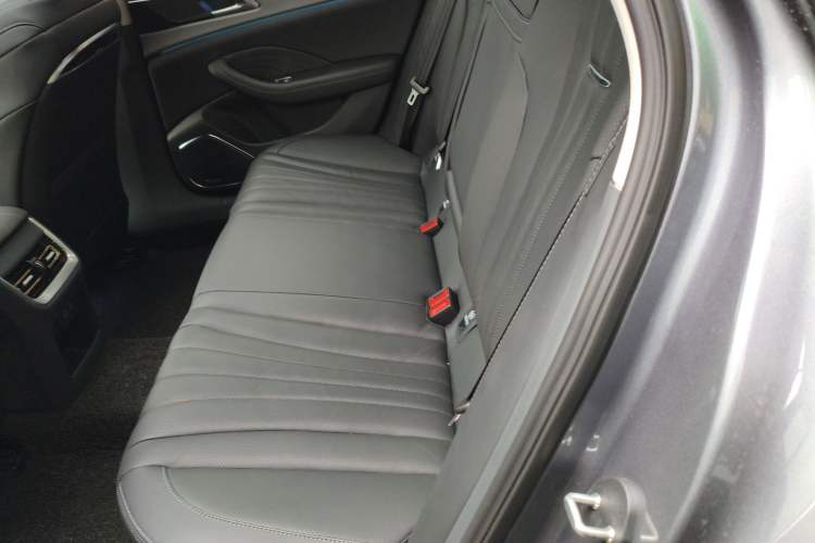 Used Hongqi H5 2023 2.0T Automatic Smart Connect Flagship Edition