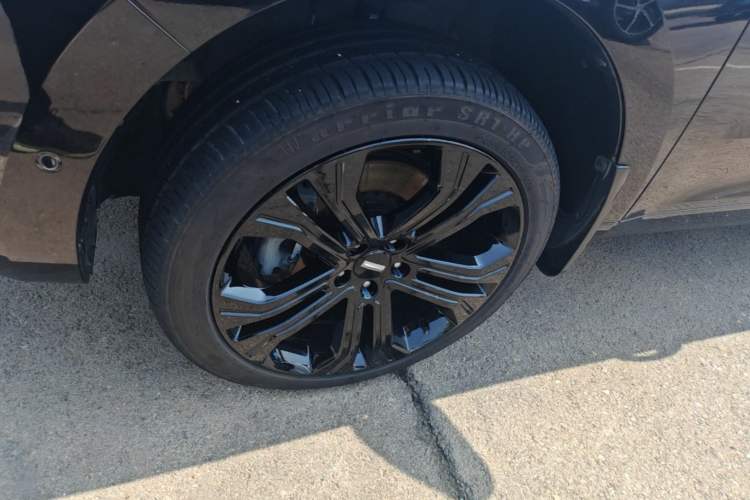 Used Wey VV5 2017 2.0T Flagship Edition Left Front Wheel Hub