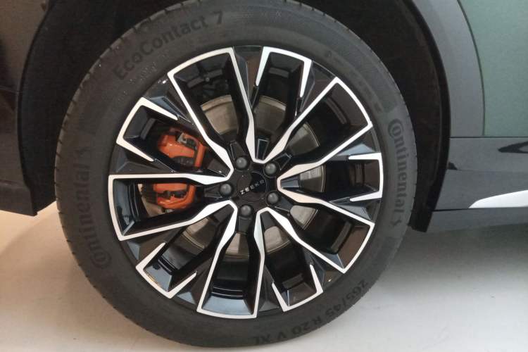 Used Zeekr 7X 2025 100kWh Long-Range All-Wheel Drive Intelligent Driving Version
