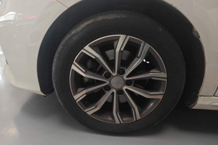 Used BYD Song MAX 2019 1.5T Automatic Smart Connect ZhiLian RuiDong Model 7 Seats China V Emission Standard
