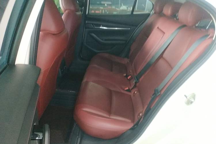 Used Mazda Mazda 3 Axela 2022 2.0L Automatic Premium Black Obsidian Edition