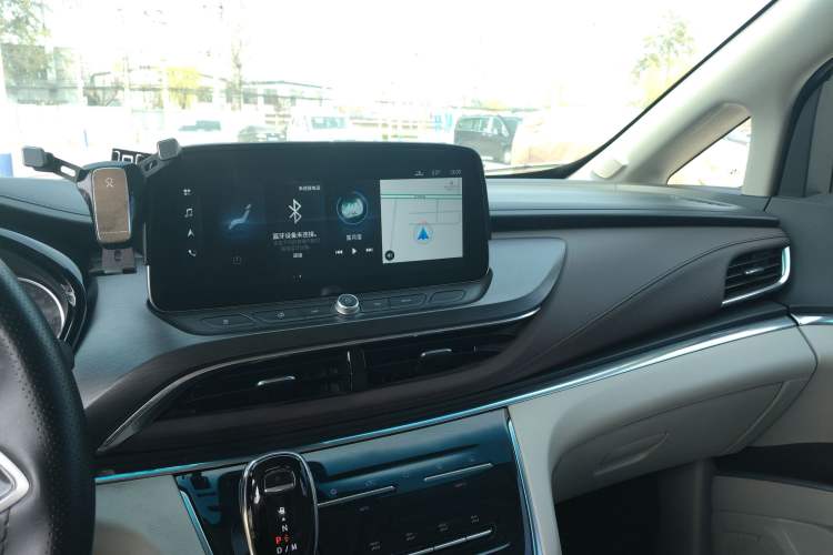 Used Buick GL8 2023 Land Executive Class Smart Enjoyment Model
