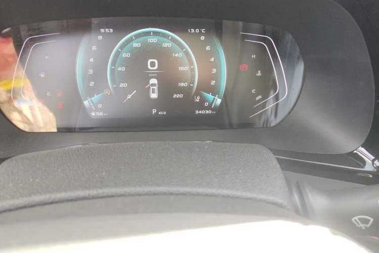 Used CHANGAN OSHAN X7 2021 1.5T Automatic Luxury Model Odometer Close Up