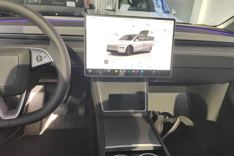 Used Tesla Model Y 2025 Rear-Wheel-Drive Version