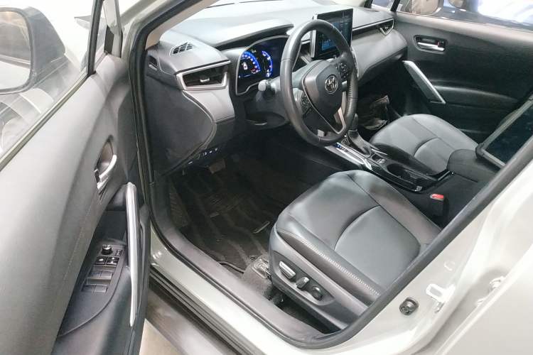 Used Toyota Corolla Cross 2022 2.0L Flagship Edition
