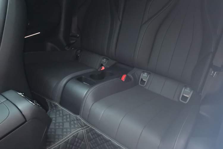 Used Mercedes-Benz CLE 2025 CLE 300 4MATIC Luxury Coupe
