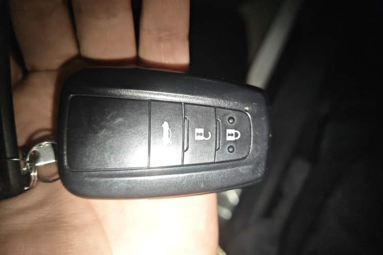 Used Toyota Corolla 2022 Dual-Motor 1.8L E-CVT Pioneer Edition
