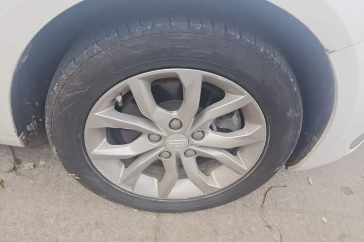 Used Geely Auto Emgrand GL 2017 1.3T DCT Elite Model Right Front Wheel Hub