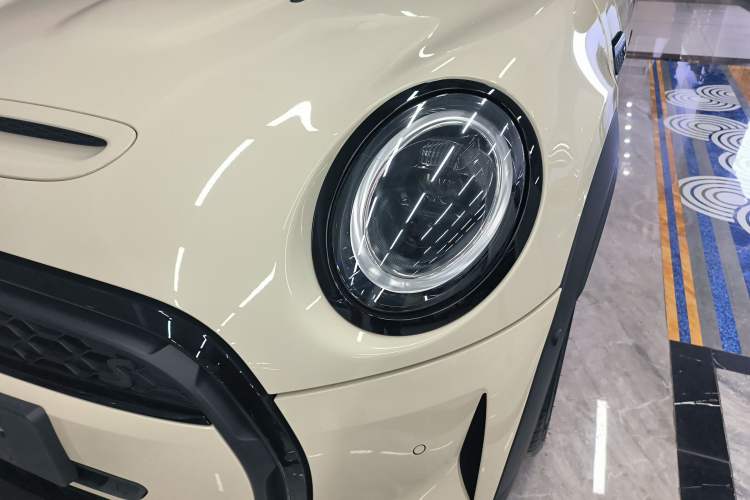 Used MINI 2022 Revised 2.0T COOPER S Artist Five-Door Edition Left Front Headlight