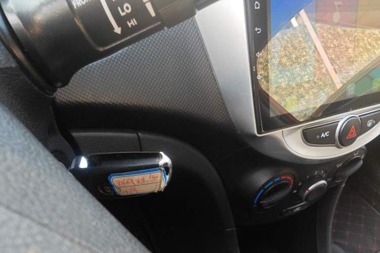 Used Hyundai Verna Ray 2014 1.4L Automatic GLX