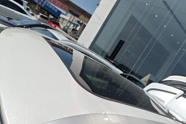 Used CHANGAN UNI-Z New Energy 2025 Model, Smart New Blue Whale 125km Ultra-Strong Version Roof