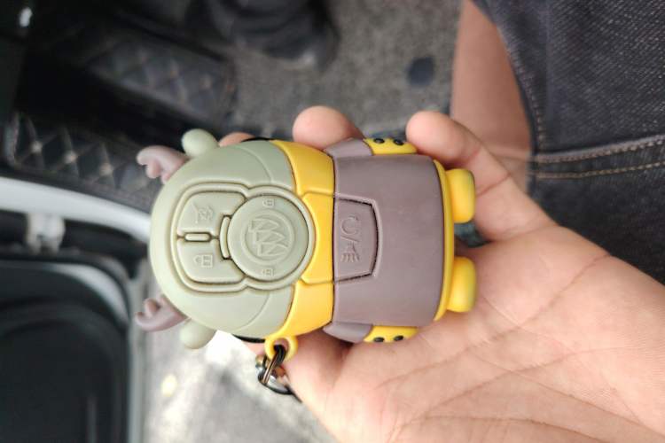 Used Buick Regal 2019 20T Elite Version China VI Standard Vehicle Key