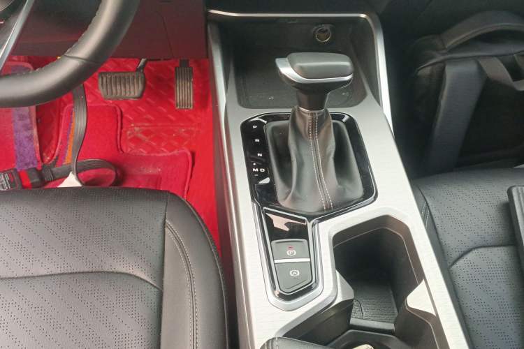 Used Geely Auto Emgrand 2023 4th Generation Champion Edition 1.5L CVT Prestige Model