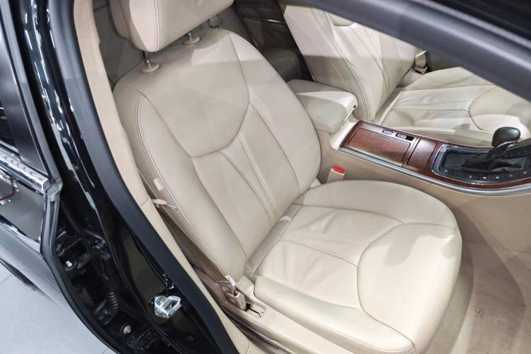 Used Roewe 950 2015 1.8T Luxury Edition
