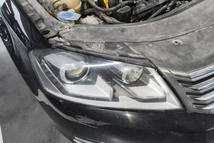 Used Volkswagen Magotan 2015 2.0 TSI Prestige Model
