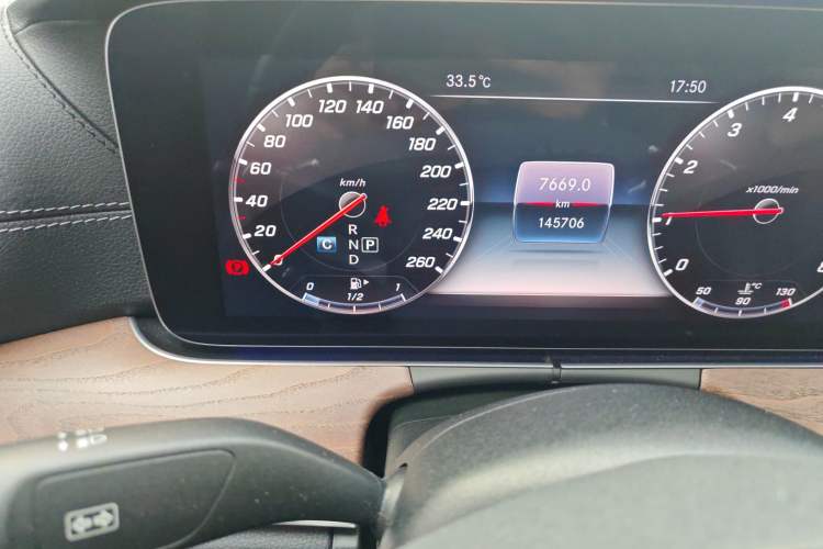 Used Mercedes-Benz E-Class 2018 Facelift E 300 L Luxury Edition Odometer Close Up