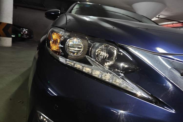 Used Lexus ES 2015 200 Elite Edition Right Front Headlight