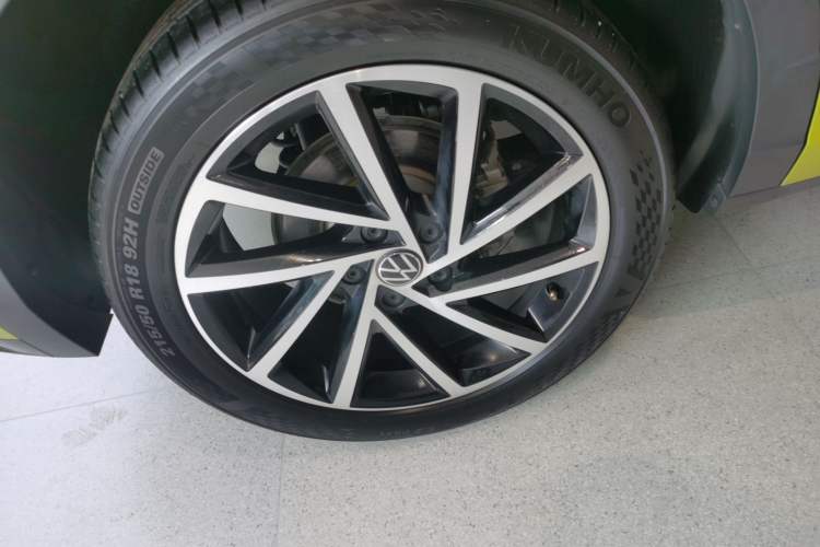 Used Volkswagen T-ROC 2023 300TSI DSG Two-Wheel Drive Starlight Edition