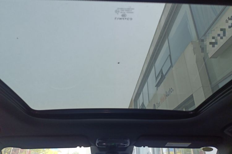 Used Lynk & Co 08 EM-P 2025 220 km All-Wheel-Drive Performance Halo Headliner