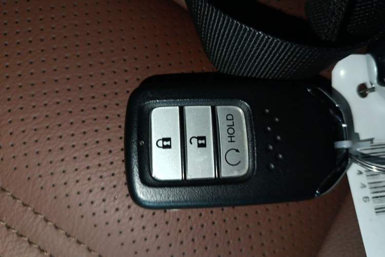 Used Honda CR-V 2021 240TURBO CVT 2WD Fashion Edition
