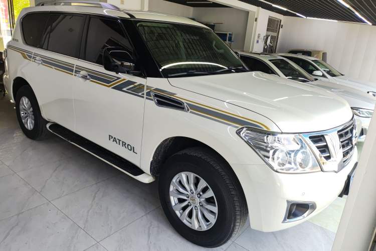 Used Nissan Patrol 2017 4.0L SE U.S.-Spec Version Front Right 45 Deg