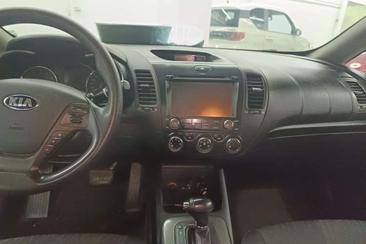 Used Kia K3 2015 1.6L Automatic GL Audio And AC Panel