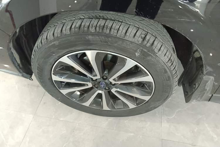 Used Subaru Forester 2018 2.0i Fashion Navigation Edition
