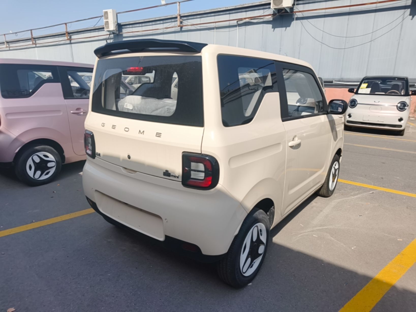 Geely Galaxy Panda 2025 210 km – Yuanqi Bear — снимка 6