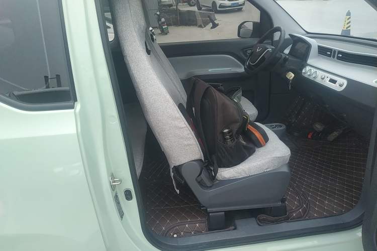 Used Wuling Hongguang MINIEV 2021 Macaron Fashion Model Lithium Iron Phosphate