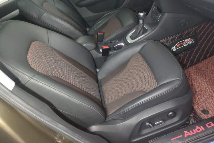 Used Audi Q3 2018 30th Anniversary Edition 30 TFSI Fashion Model Right Front Seat