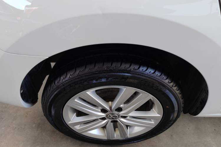 Used Volkswagen Santana 2015 Haval H6 1.6L Automatic Comfort Model Right Rear Wheel Hub