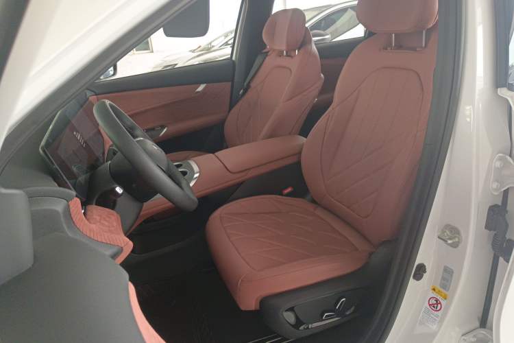 Used CHANGAN CS75 PLUS 2025 4th Generation 1.5T New Blue Whale Smart Luxury Edition