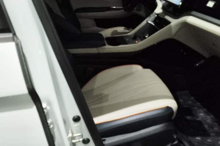 Used BYD Song PLUS New Energy 2023 Champion Edition EV 520KM Prestige Model