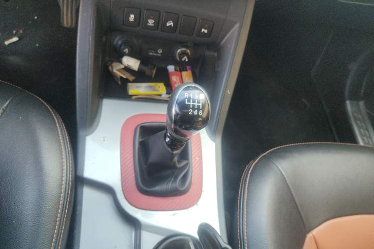 Used JAC Group Refine S5 2013 2.0T Manual Luxury Edition