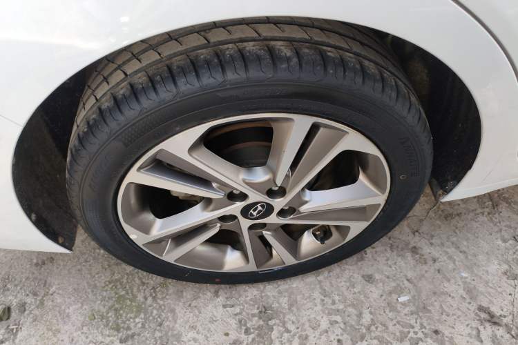 Used Hyundai Elantra (6th Generation / Lingdong) 2016 1.6L Automatic ZhiXuan – Elite Version