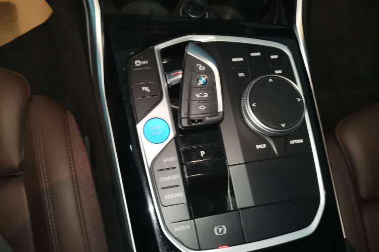 Used BMW i3 2024 eDrive 35 L
