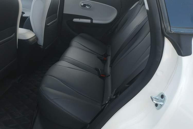 Used Dongfeng NAMMI 01 2024 New Edition 330 Air Left Rear Seat