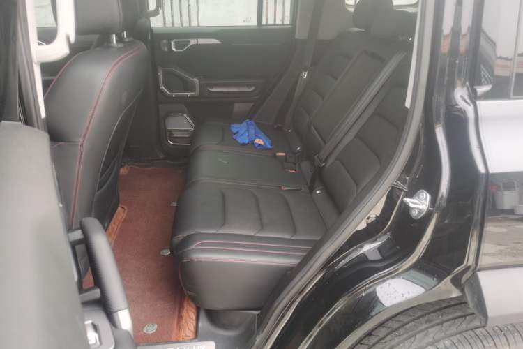 Used JETOUR Traveler 2025 2.0TD XWD Conquer Extended Version 7 Seats
