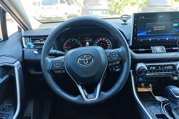 Used Toyota Wildlander 2022 2.0L CVT Two-Wheel Drive Luxury PLUS Edition
