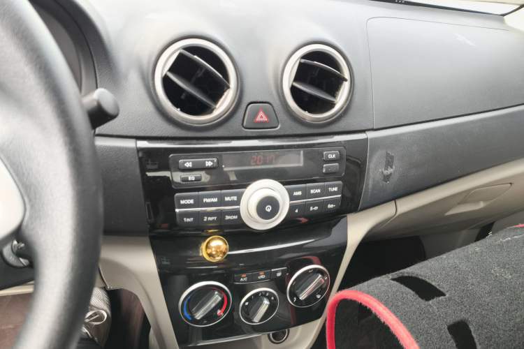 Used Changan Alsvin V3 2015 1.4L Manual Meiruan Model China V Standard