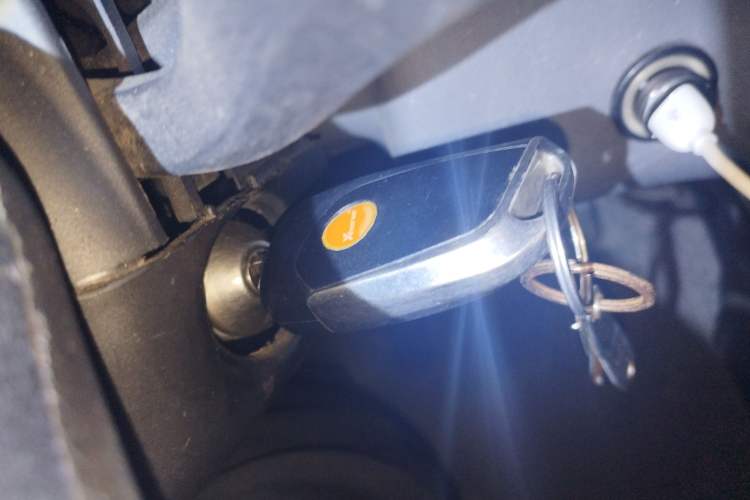 Used JMC Transit 2017 2.8T Commercial Version Short Wheelbase Mid-Roof 6/7/8-Seater JX493
